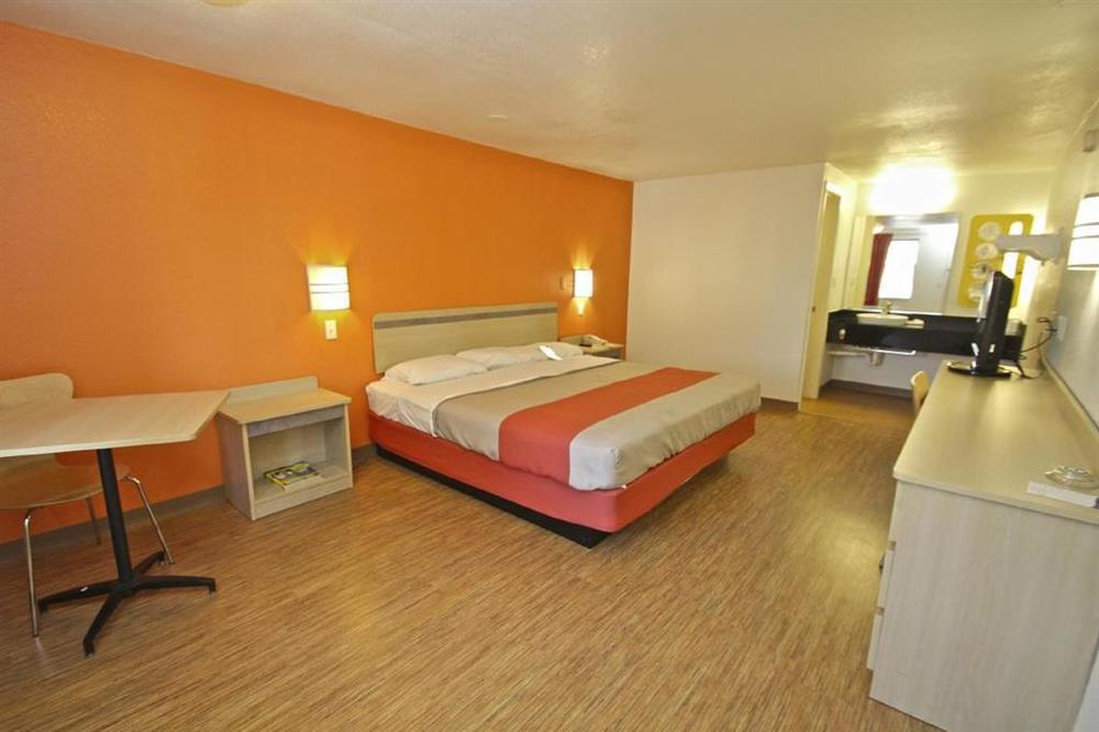 Howard Johnson By Wyndham Harrisonburg Bilik gambar